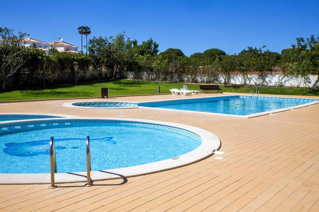 Olhos De Agua Apartment Albufeira II Eksteriør billede